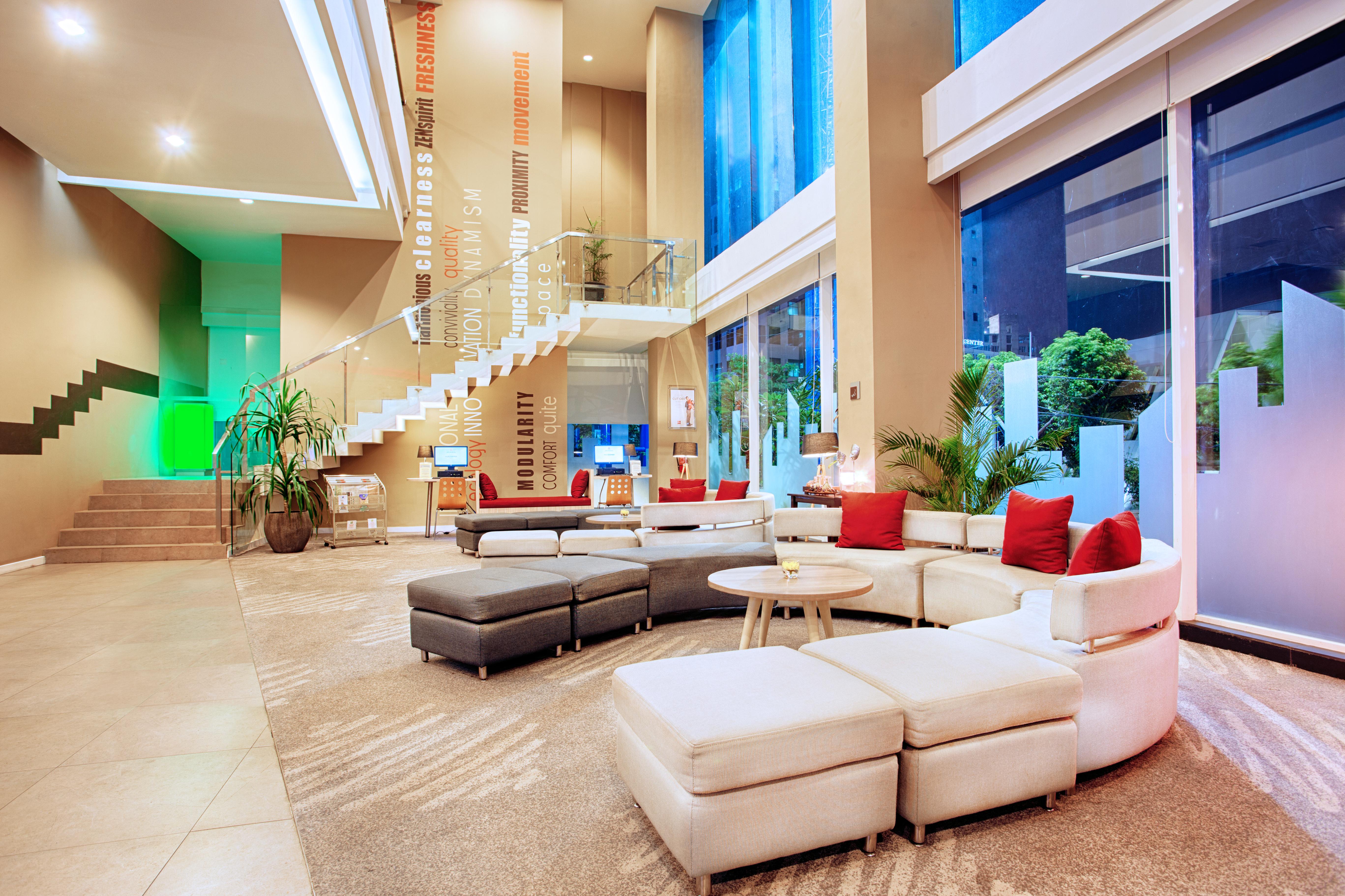 Ibis Surabaya City Center Exterior foto