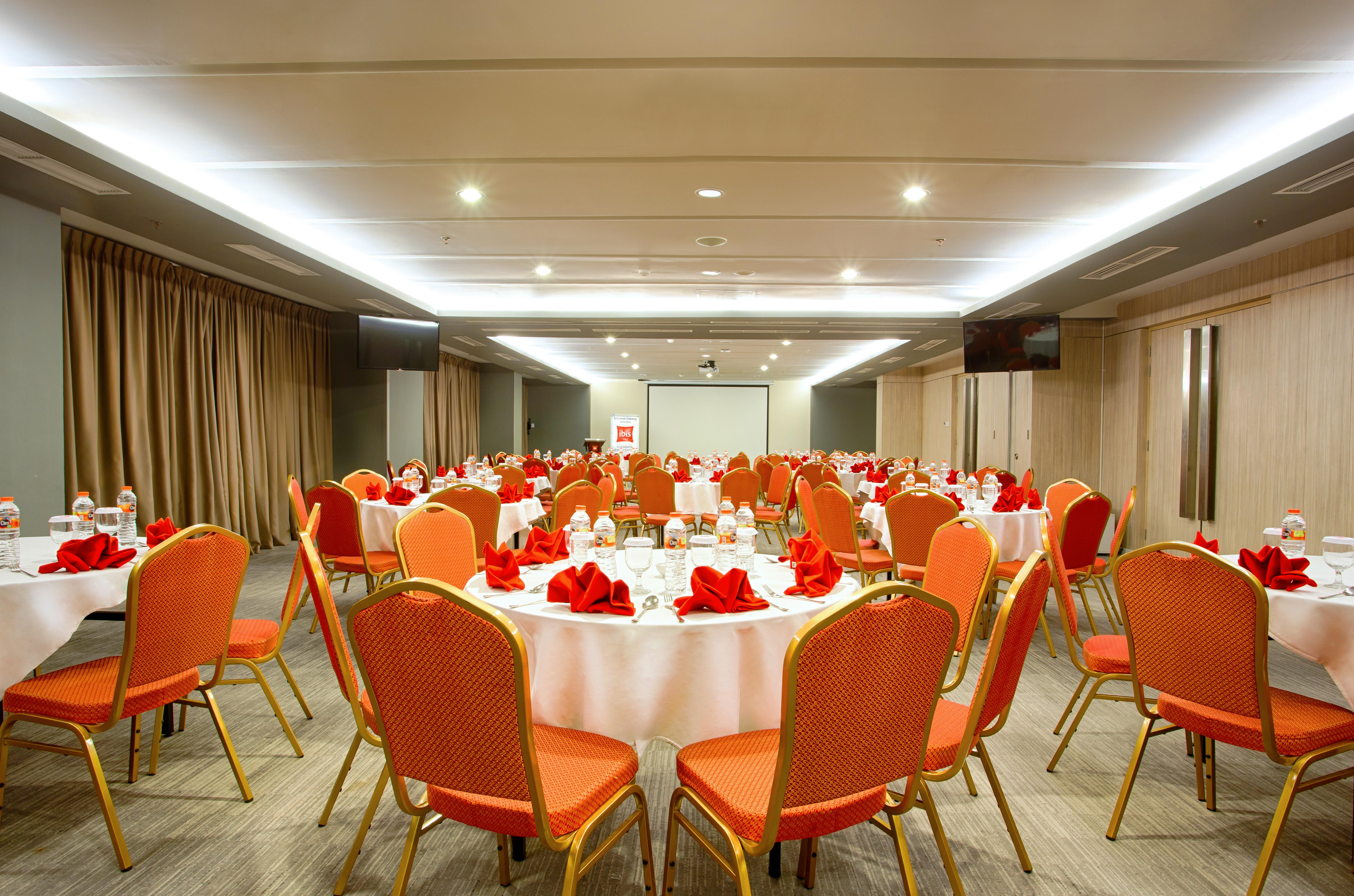Ibis Surabaya City Center Exterior foto