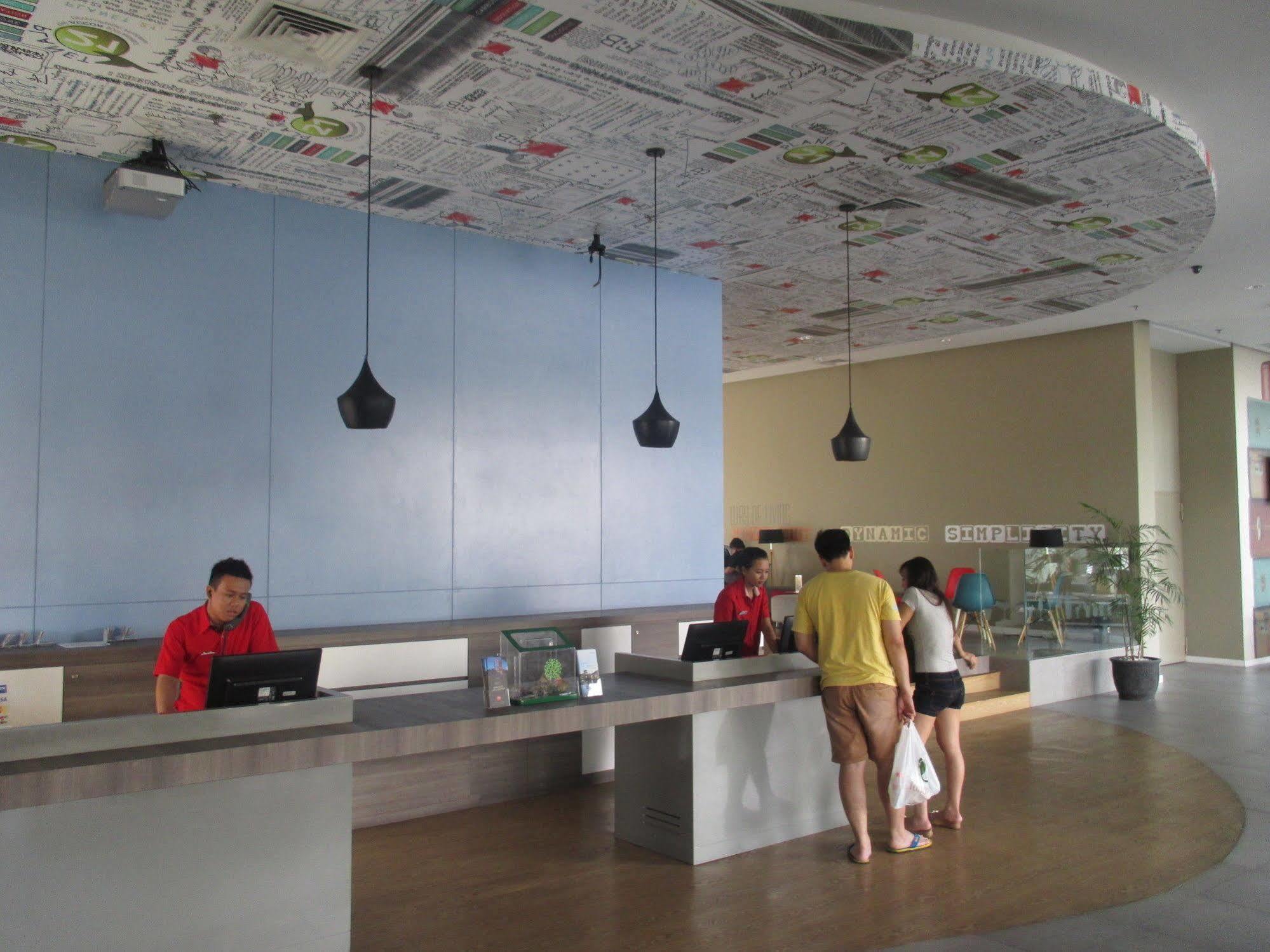 Ibis Surabaya City Center Exterior foto